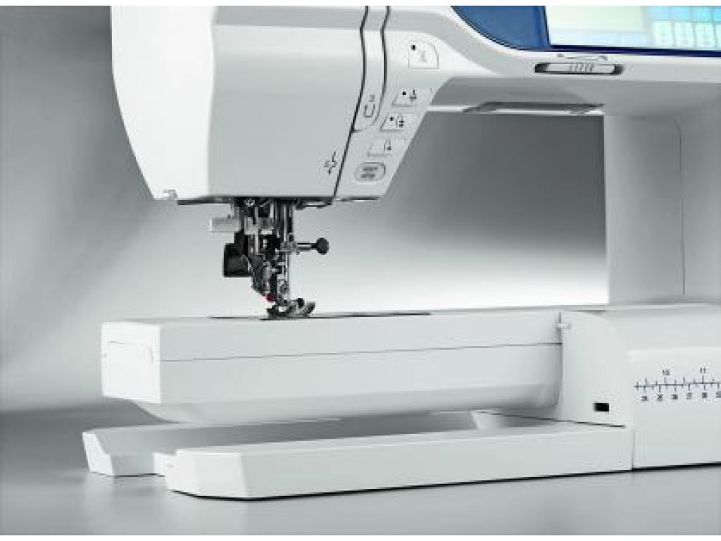 Elna eXcellence 740