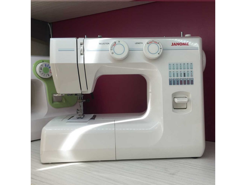 Janome TM 2004